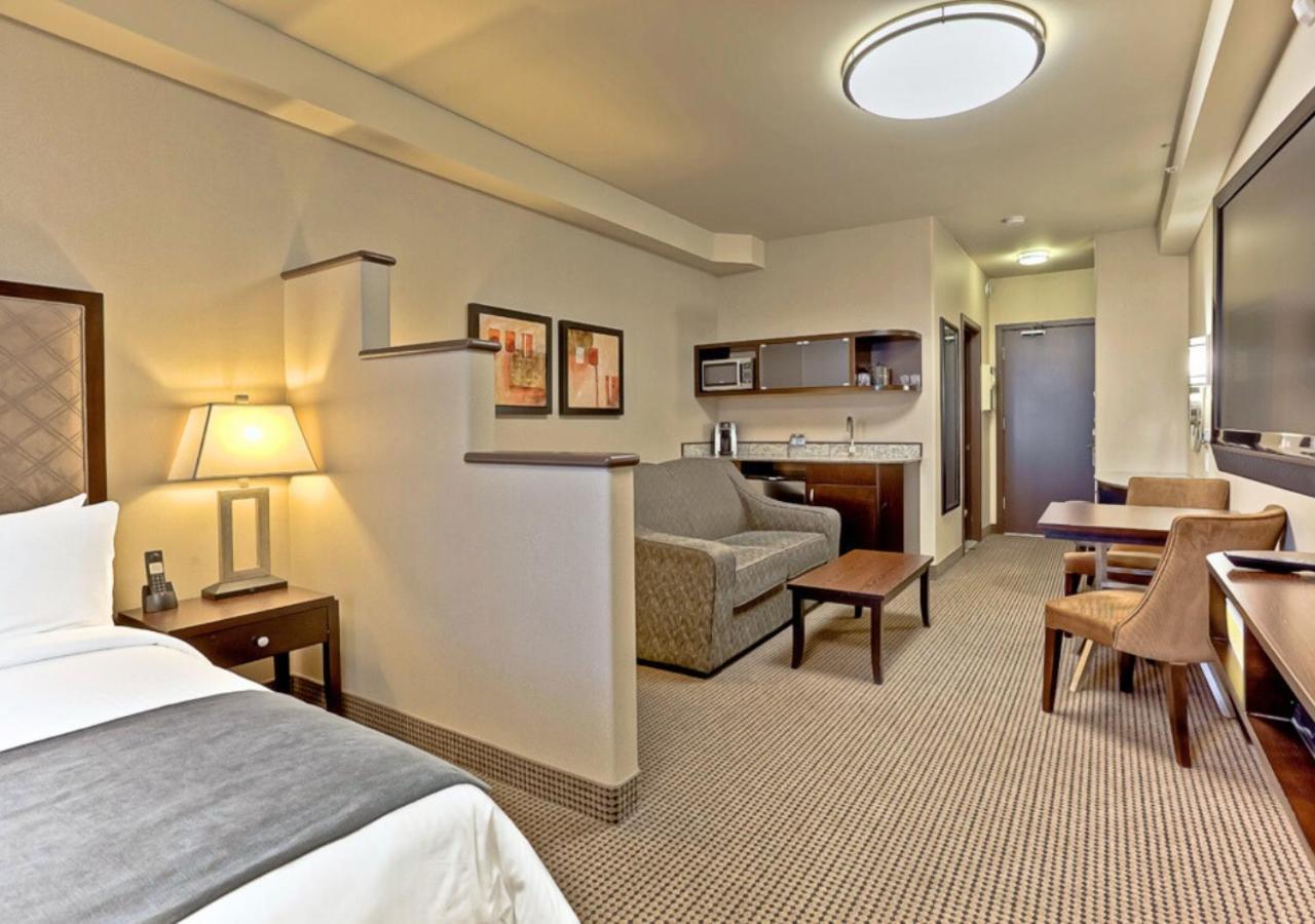 Acclaim Hotel By Clique YYC Eksteriør billede