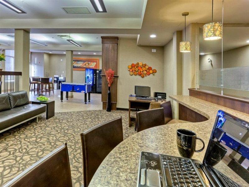 Acclaim Hotel By Clique YYC Eksteriør billede