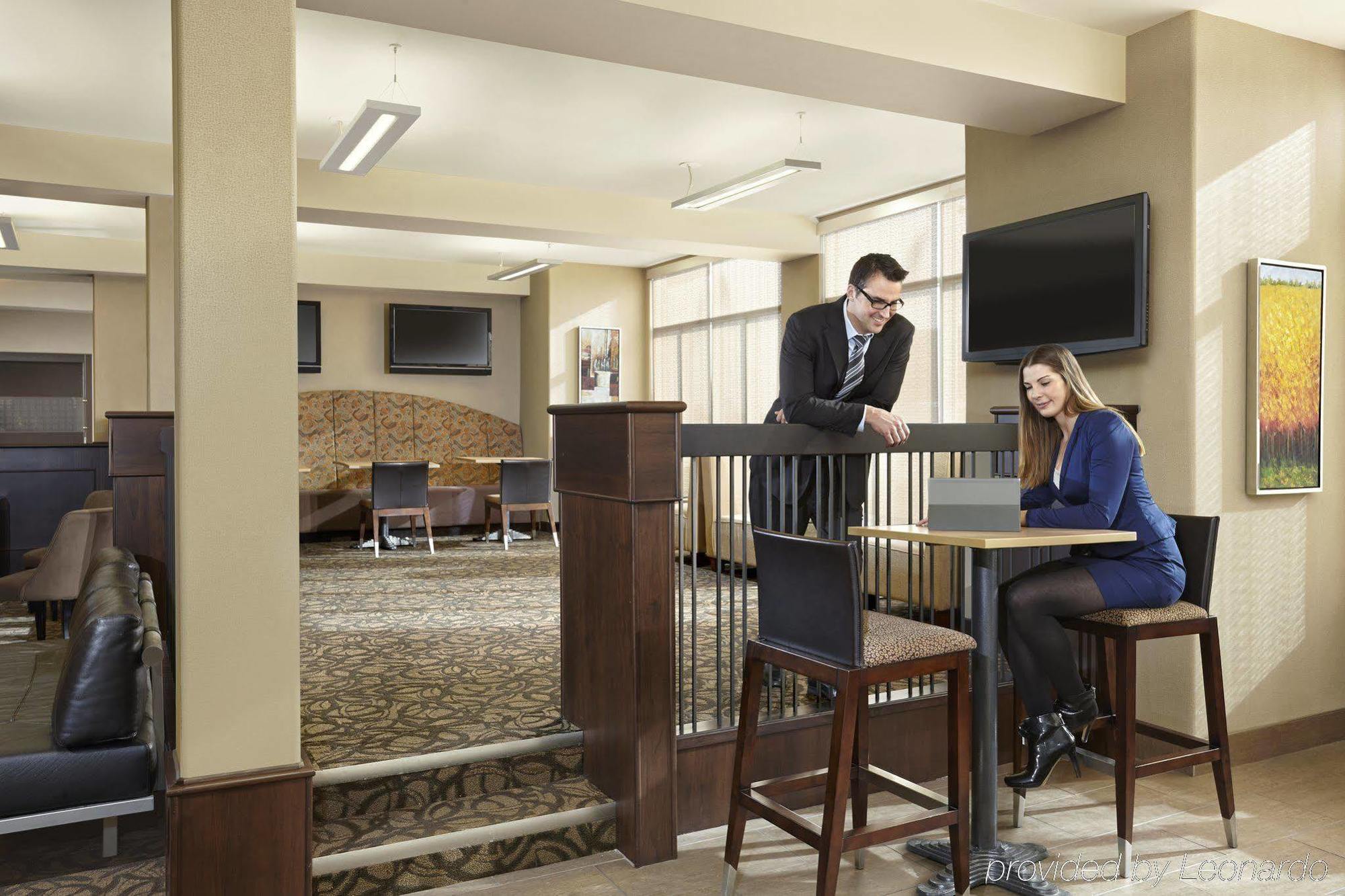 Acclaim Hotel By Clique YYC Eksteriør billede