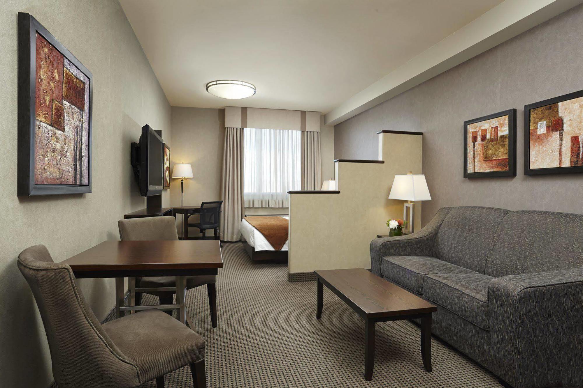 Acclaim Hotel By Clique YYC Eksteriør billede