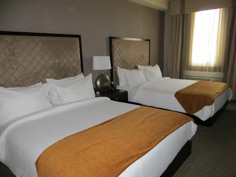 Acclaim Hotel By Clique YYC Eksteriør billede