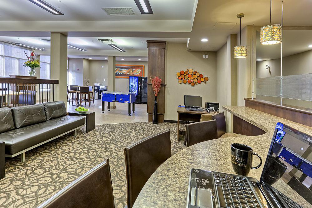 Acclaim Hotel By Clique YYC Eksteriør billede